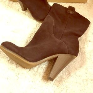 American Eagle heeled boot size 9